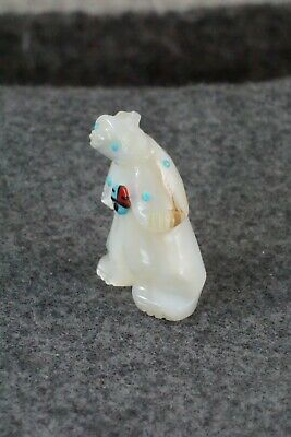 Bear Zuni Fetish Carving - Danette Laate