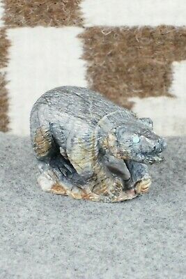 Bear Zuni Fetish Carving - Derrick Kaamasee