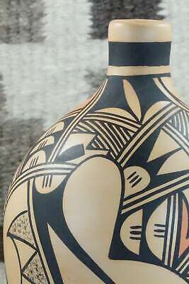 Hopi Pottery - Alta Yesslith