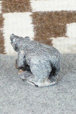 Bear Zuni Fetish Carving - Derrick Kaamasee