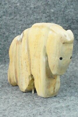 Horse Zuni Fetish Carving - Ariane Quam