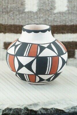 Acoma Pottery - N. Mansfield - High Lonesome Trading