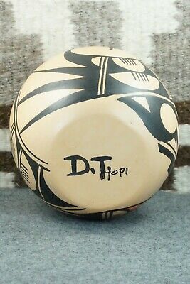 Hopi Pottery - D. Tsiny