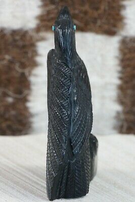 Crow Zuni Fetish Carving - Derrick Kaamasee