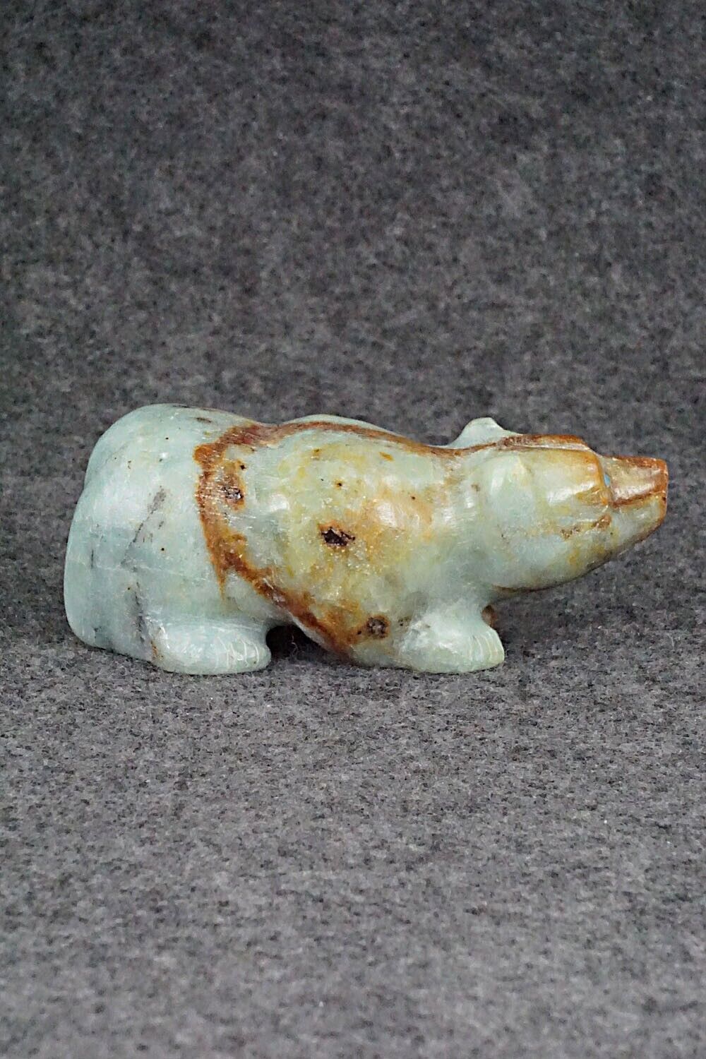 Bear Zuni Fetish Carving - Nelson Yatsattie