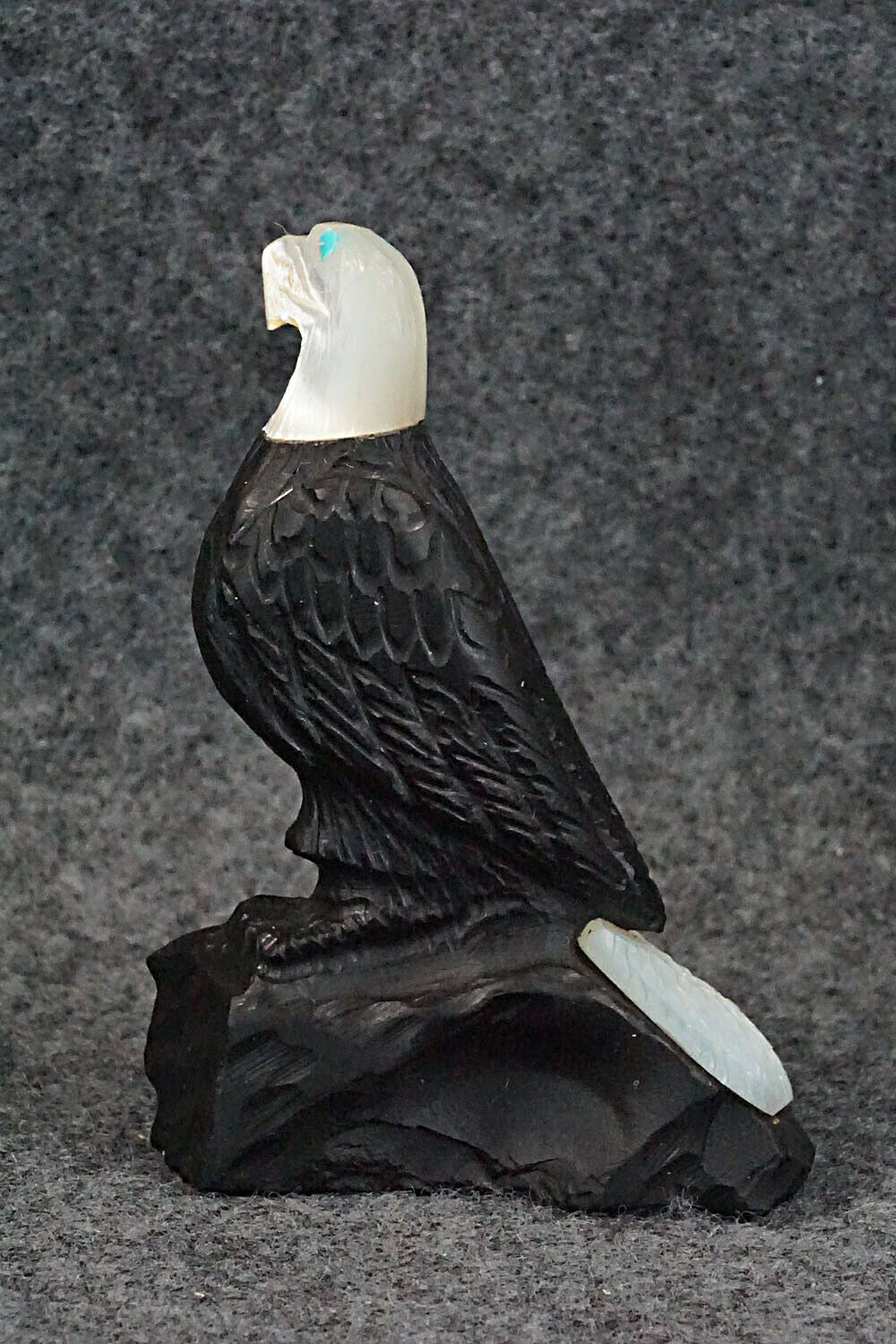 Eagle Zuni Fetish Carving - Fenton Lune