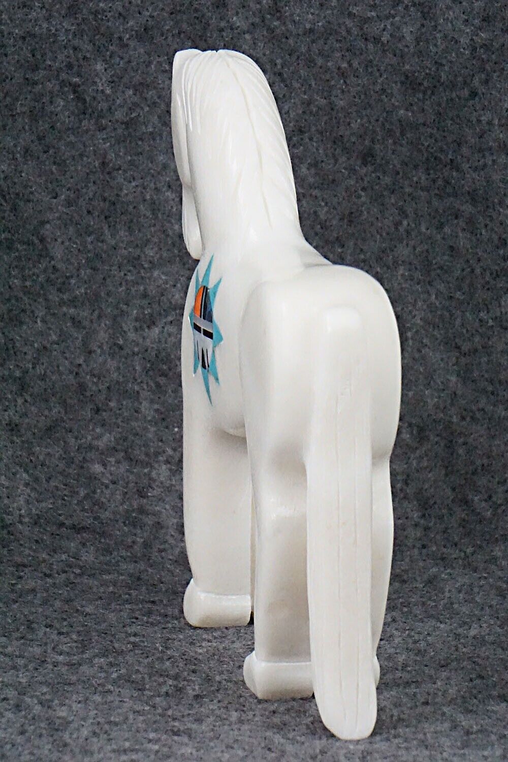 Horse Zuni Fetish Carving - Andres Lementino