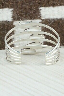 Turquoise & Sterling Silver Bracelet - Jones Delgarito