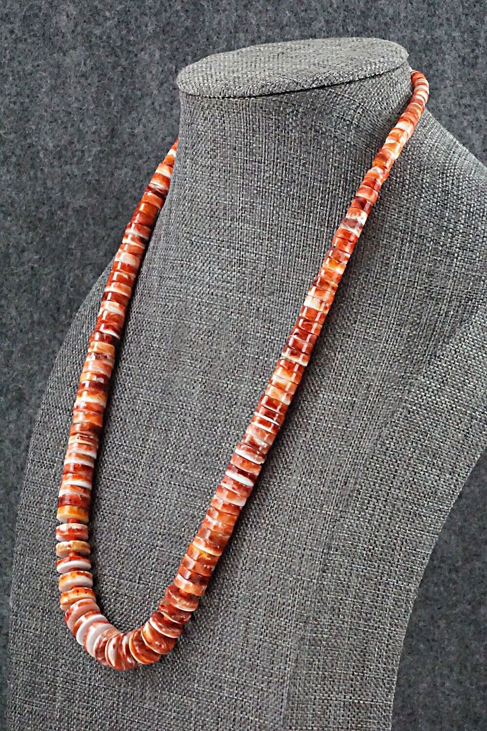 Spiny Oyster Necklace - Ramona Calavaza
