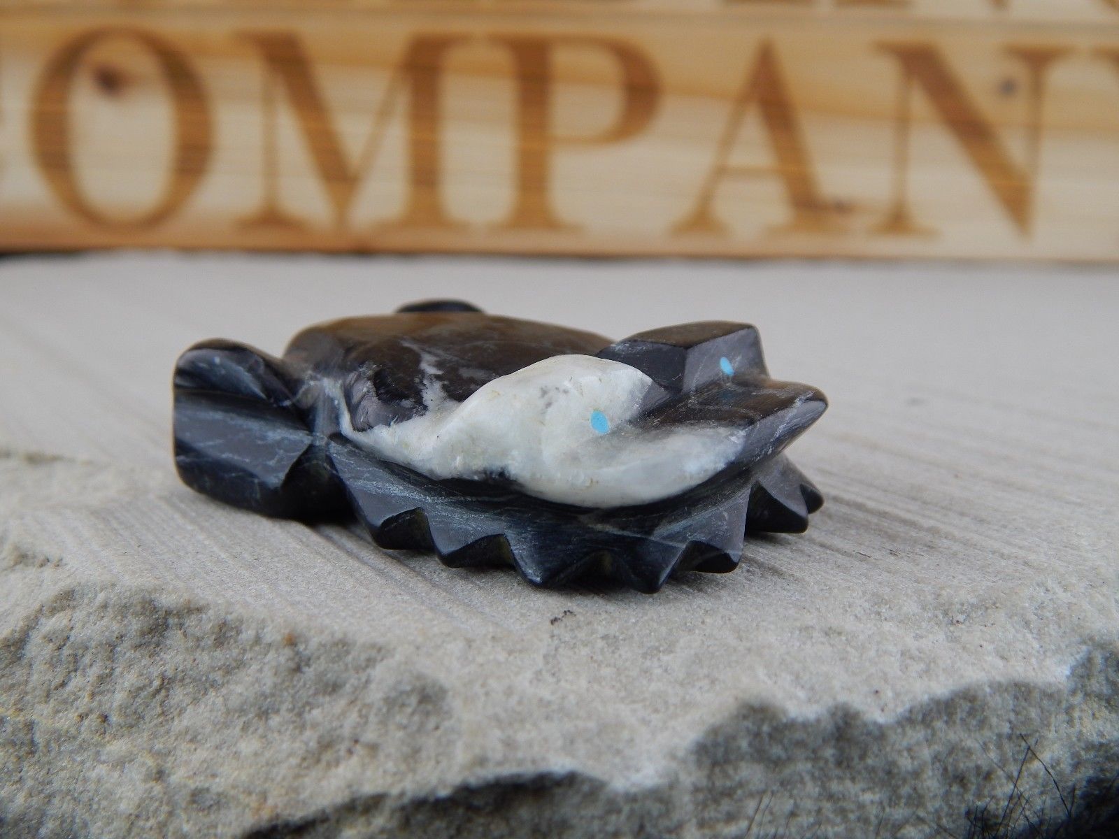 Frog Zuni Fetish Carving - Kelly Lementino - High Lonesome Trading