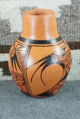 Hopi Pottery - Alta Yesslith