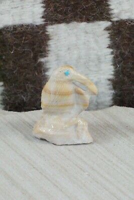 Humming Bird Zuni Fetish Carving - Derrick Kaamasee