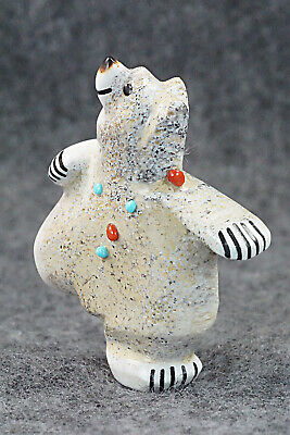 Bear Zuni Fetish Carving - Claudia Peina