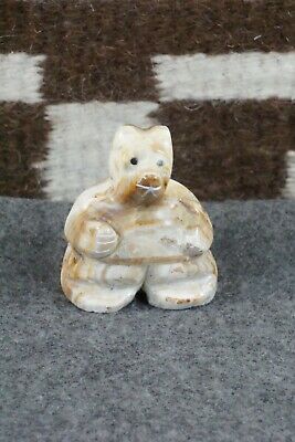 Bear Zuni Fetish Carving - Ariane Quam