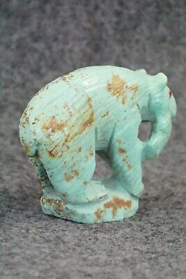 Bear Zuni Fetish Carving - Derrick Kaamasee