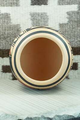Hopi Pottery - Alta Yesslith