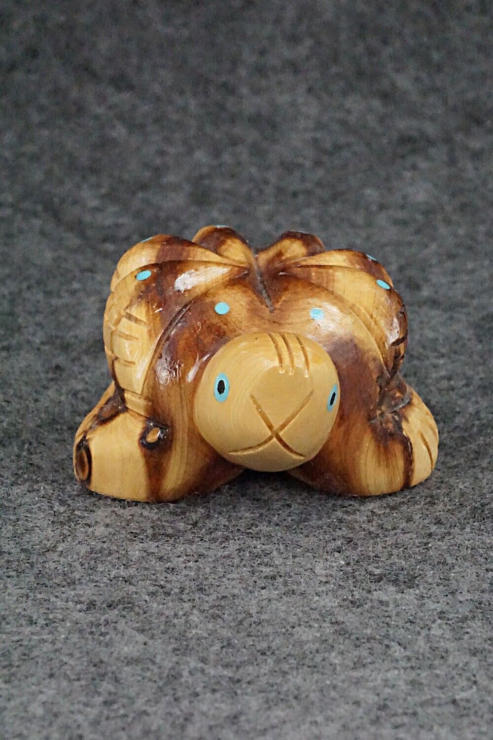 Turtle Zuni Fetish Carving - Louise Ponchuella
