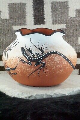 Zuni Pottery - Deldrick Cellicion