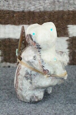 Bear Zuni Fetish Carving - Ariane Quam