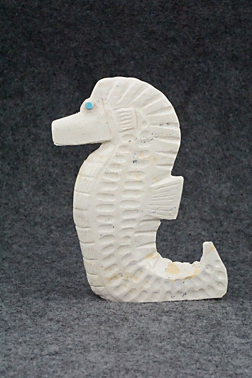 Seahorse Zuni Fetish Carving - Derrick Kaamasee