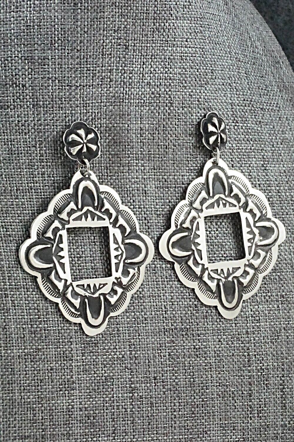 Sterling Silver Earrings - Lane Tahe