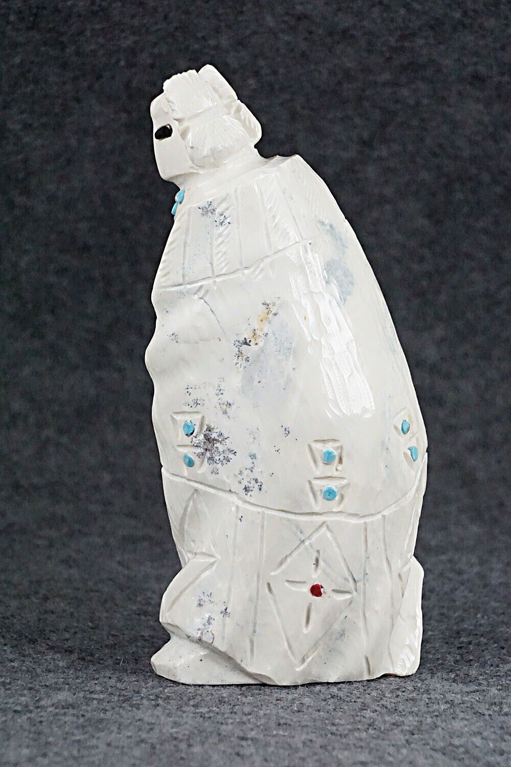 Corn Maiden Zuni Fetish Carving - Derrick Kaamasee
