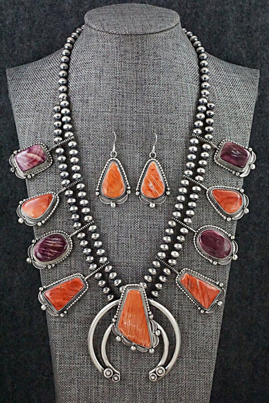 Spiny Oyster & Sterling Silver Squash Blossom Set - Tom Lewis
