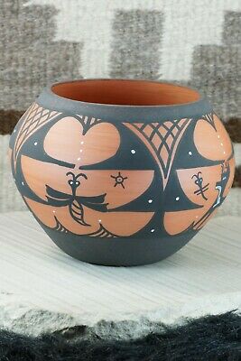 Zuni Pottery - Darla Westika