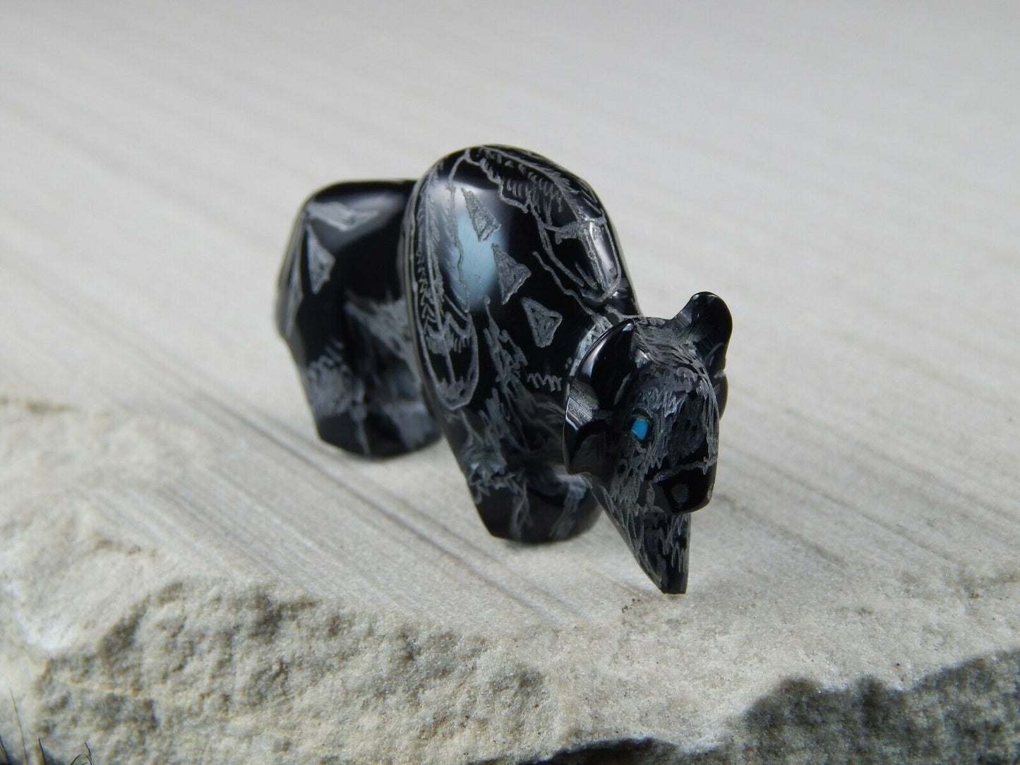 Buffalo Zuni Fetish Carving - Russell Shack - High Lonesome Trading