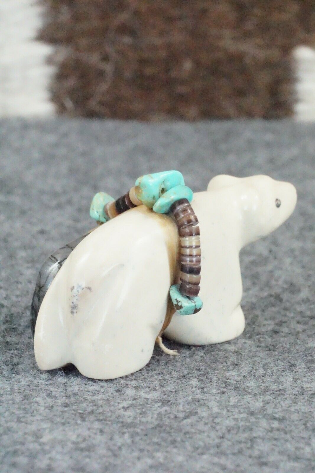 Bear Zuni Fetish Carving - Daisy Natewa