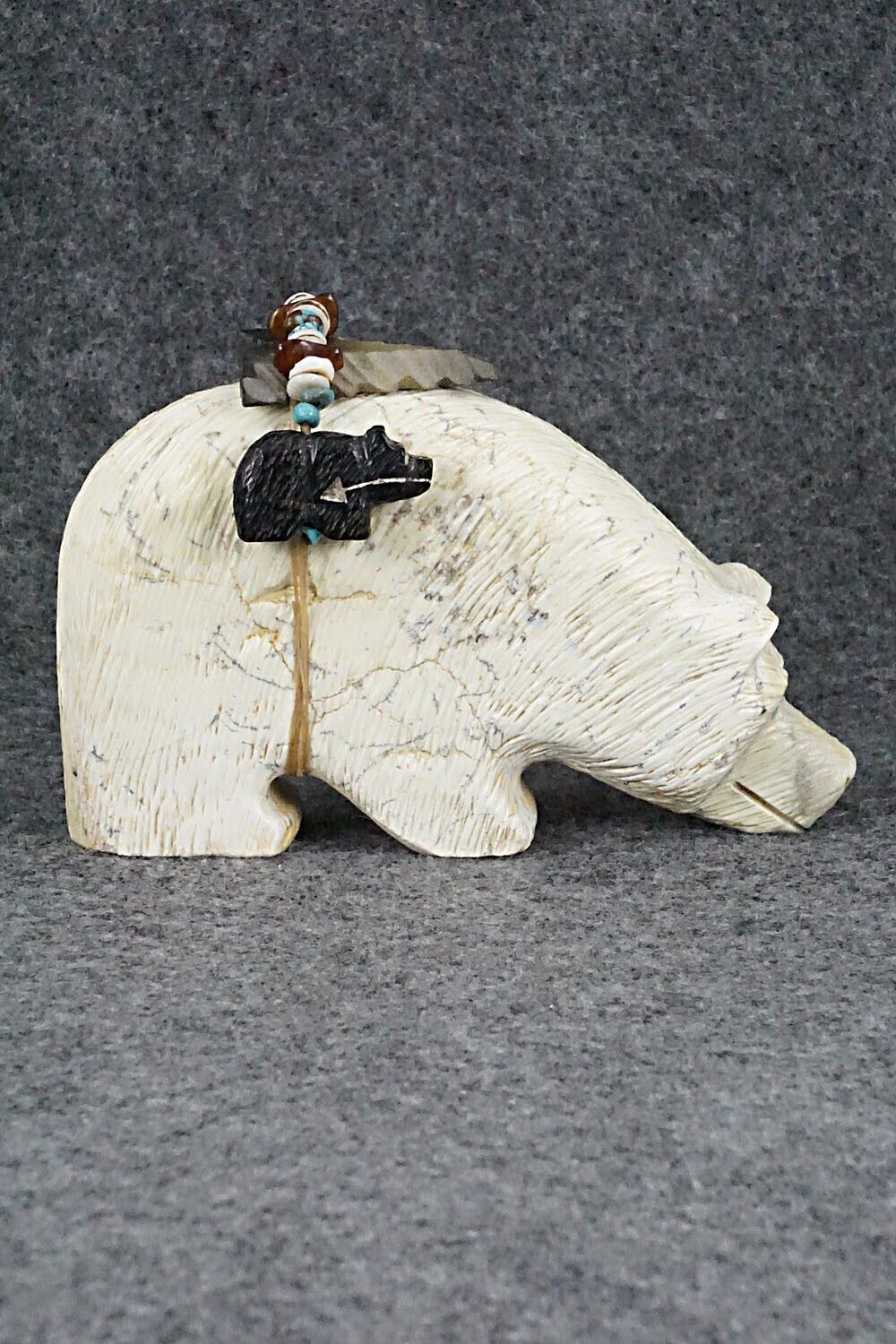 Bear Zuni Fetish Carving - Douglas Martza