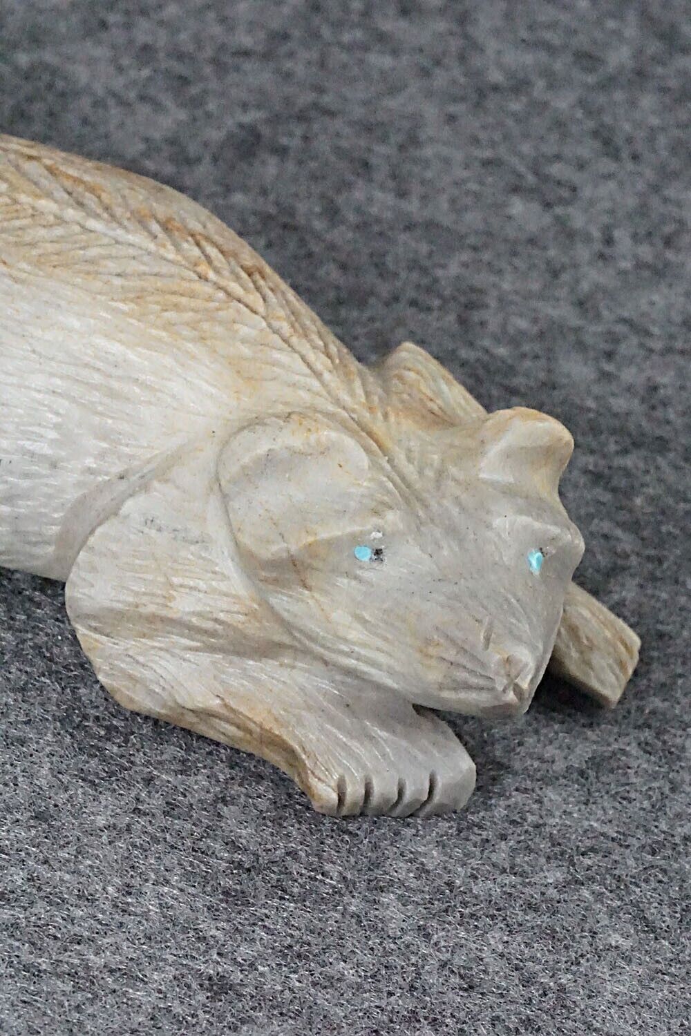 Badger Zuni Fetish Carving - Tony Mackel