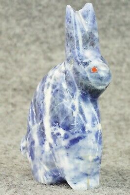 Rabbit Zuni Fetish Carving - Daphne Quam