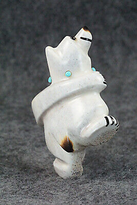Bear Zuni Fetish Carving - Claudia Peina