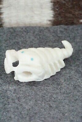 Scorpion Zuni Fetish Carving - Derrick Kaamasee