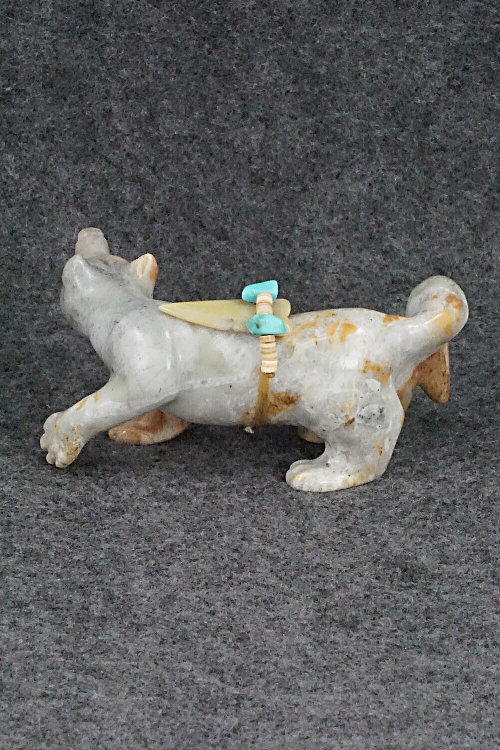 Wolf Zuni Fetish Carving - Albert Eustace