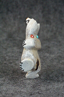 Bear Zuni Fetish Carving - Claudia Peina