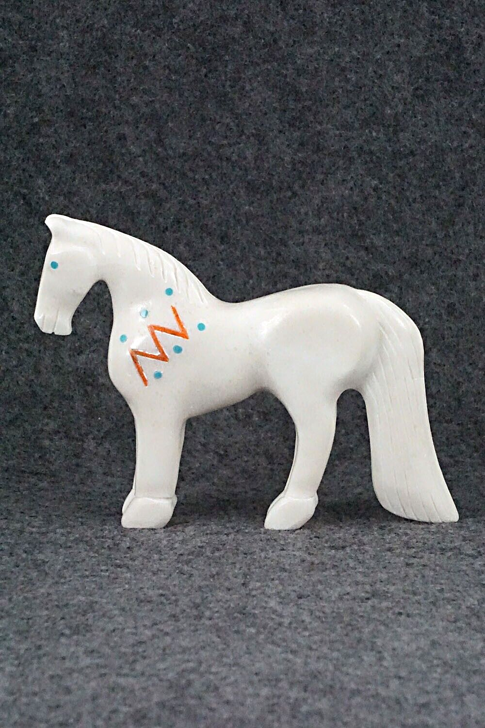 Horse Zuni Fetish Carving - Andres Lementino