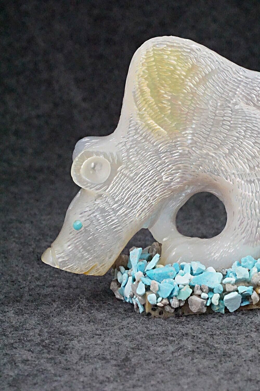 Bear Zuni Fetish Carving - Randy Lucio