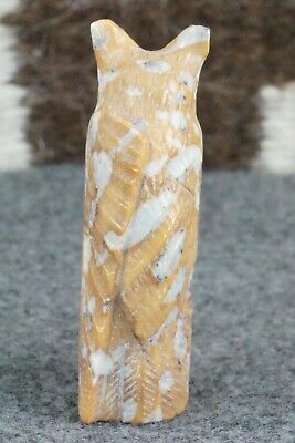 Owl Zuni Fetish Carving - Derrick Kaamasee