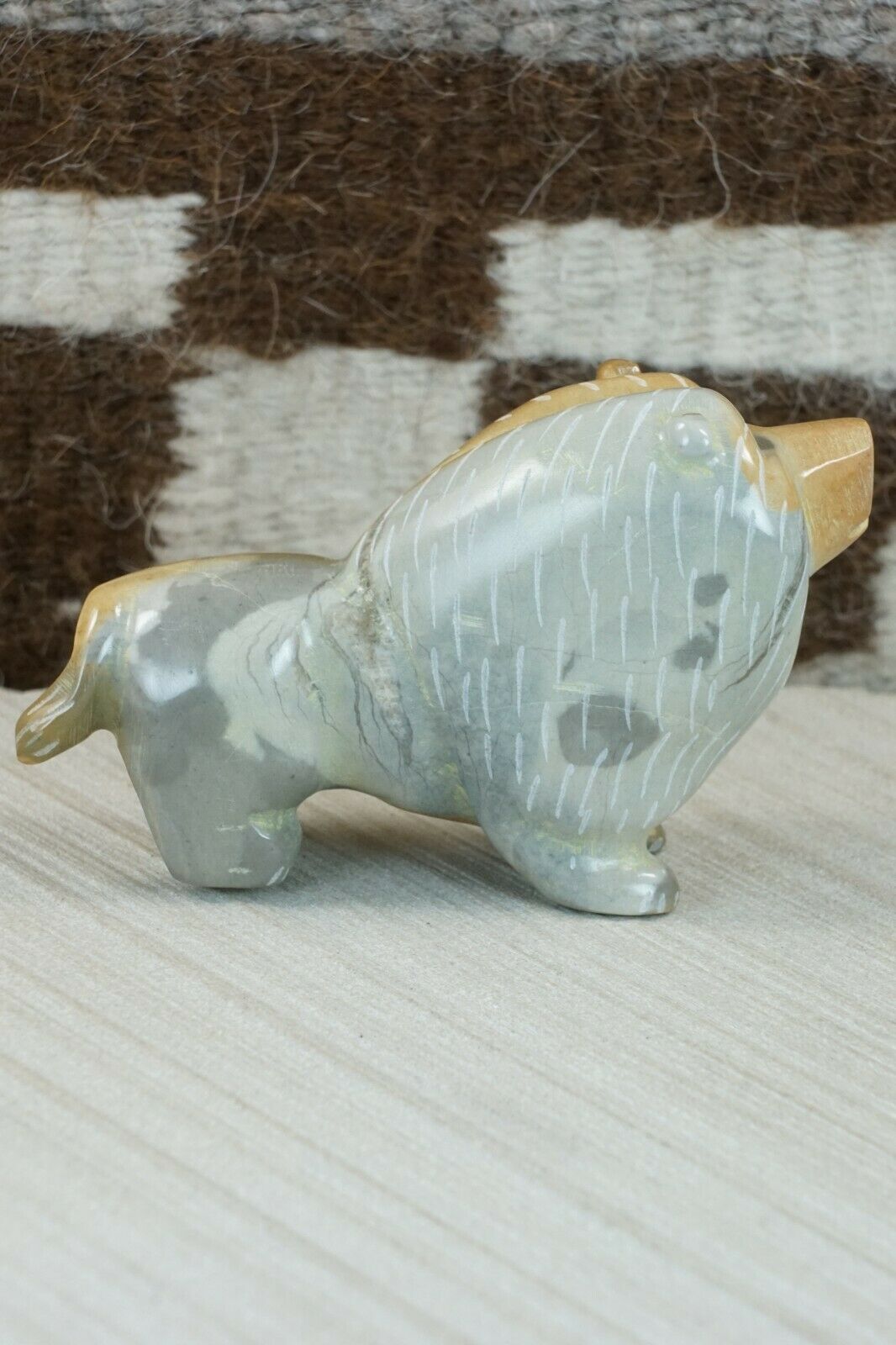 Lion Zuni Fetish Carving - Enrike Leekya