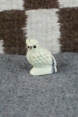 Owl Zuni Fetish Carving - Edison Bobelu