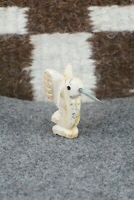 Humming Bird Zuni Fetish Carving - Justin Red Elk