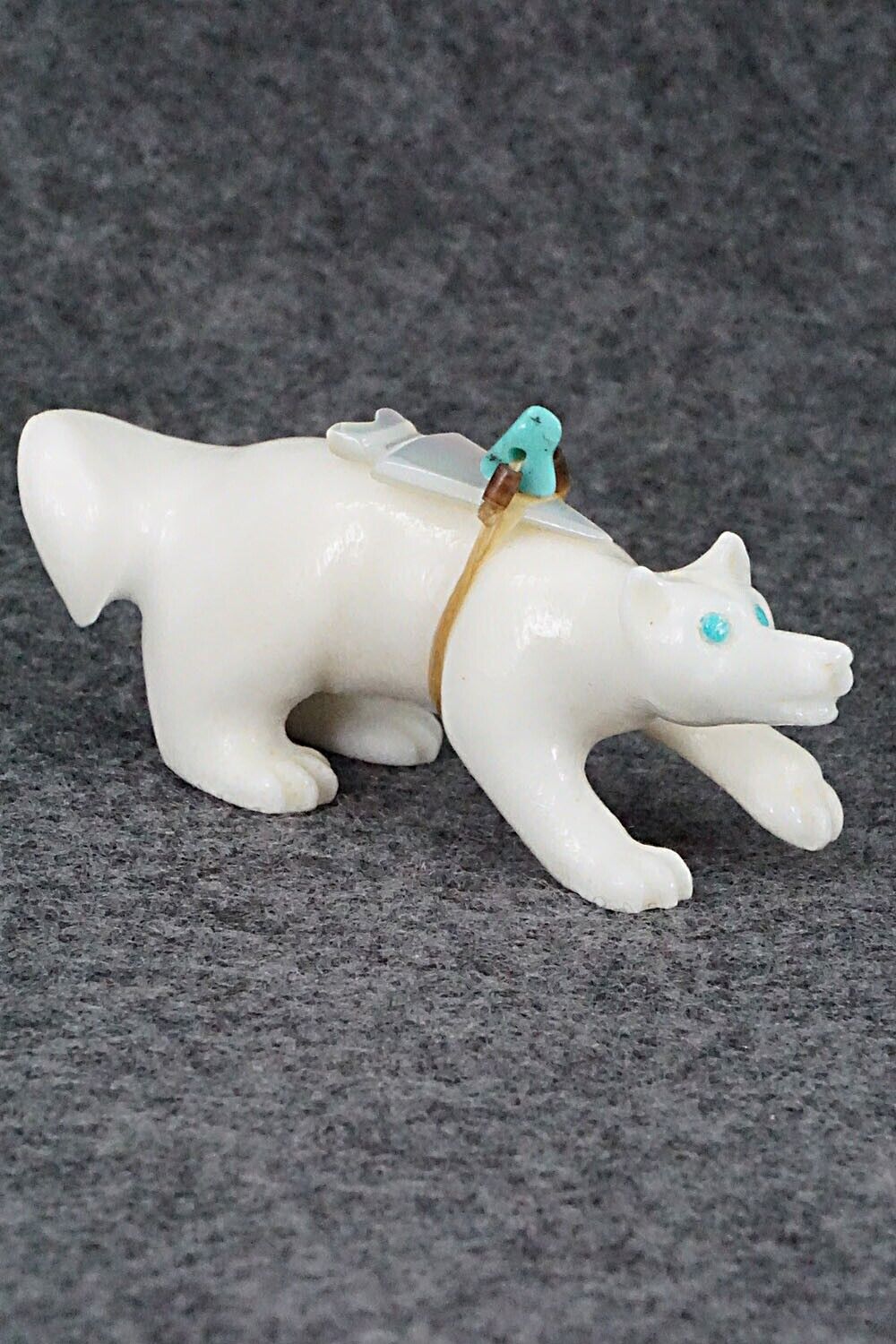Wolf Zuni Fetish Carving - Albert Eustace