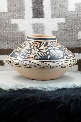 Hopi Pottery - Alta Yesslith