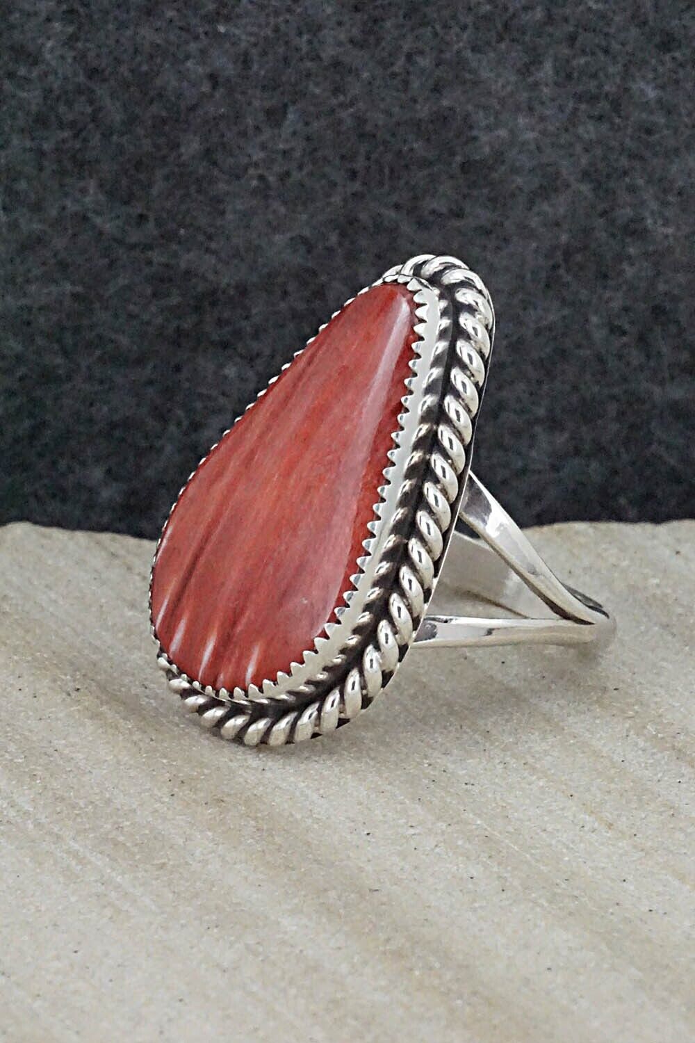 Spiny Oyster & Sterling Silver Ring - Benjamin Martinez - Size 8
