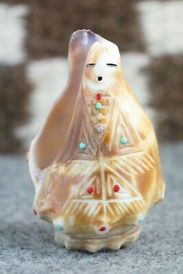 Corn Maiden Zuni Fetish Carving - Kevin Quam