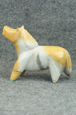 Horse Zuni Fetish Carving - Enrike Leekya