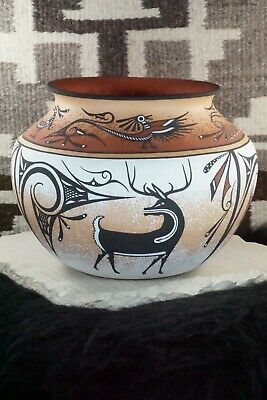 Zuni Pottery - Deldrick Cellicion