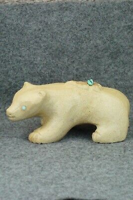 Bear Zuni Fetish Carving - Darrell Wastika